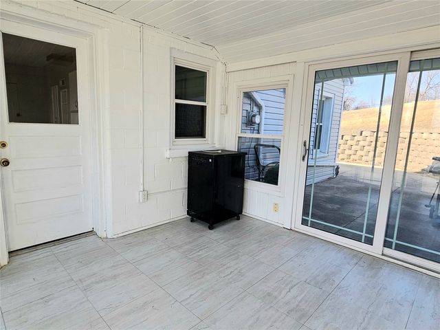 4524 E Avenue NW, Cedar Rapids, IA 52405