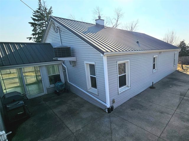 4524 E Avenue NW, Cedar Rapids, IA 52405