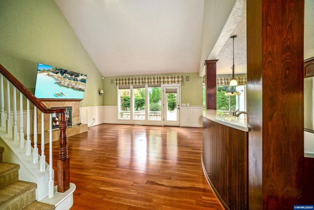 1519 Collins St NW, Salem, OR 97304