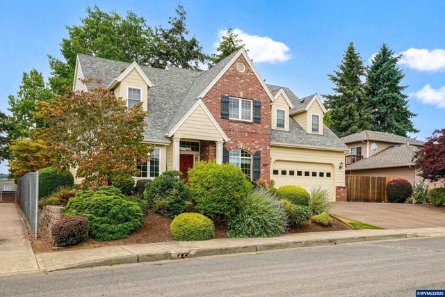 1519 Collins St NW, Salem, OR 97304