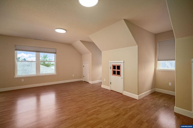 1519 Collins St NW, Salem, OR 97304