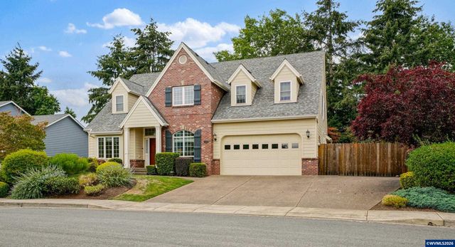 1519 Collins St NW, Salem, OR 97304