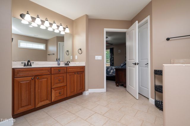 4272 Anchor Point, Kingsport, TN 37664