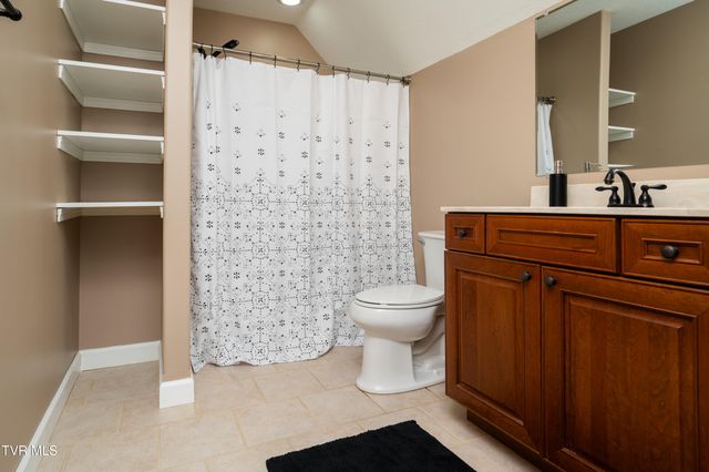 4272 Anchor Point, Kingsport, TN 37664