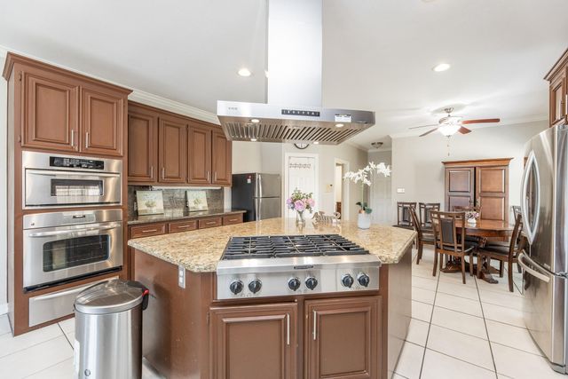1907 Waterside Drive, Missouri City, TX 77459