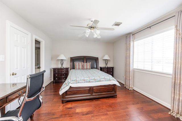1907 Waterside Drive, Missouri City, TX 77459