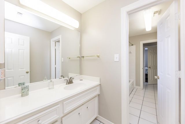 1907 Waterside Drive, Missouri City, TX 77459