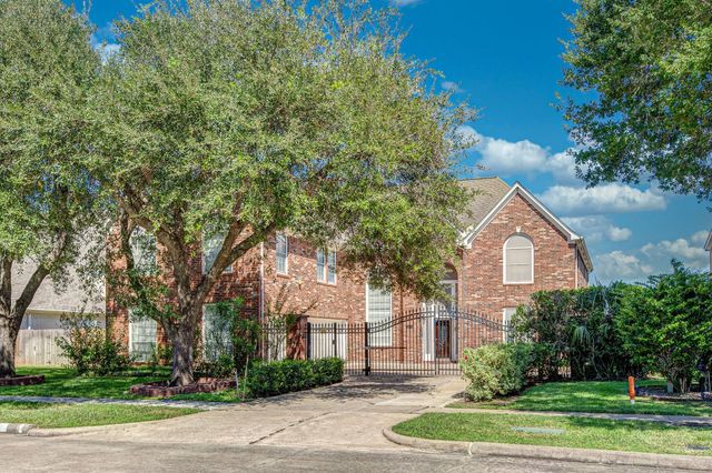 1907 Waterside Drive, Missouri City, TX 77459