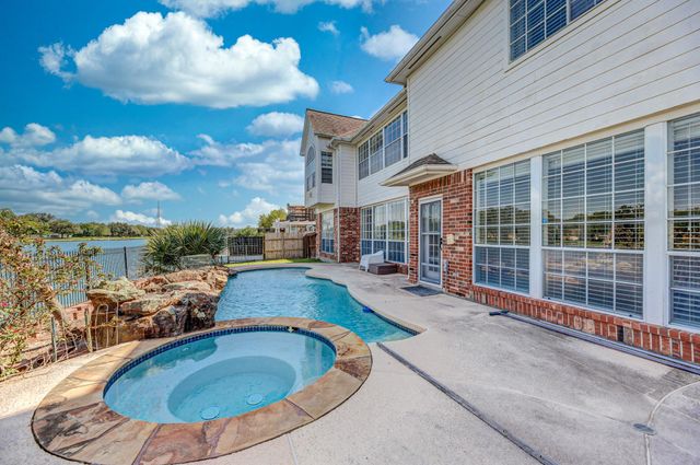 1907 Waterside Drive, Missouri City, TX 77459