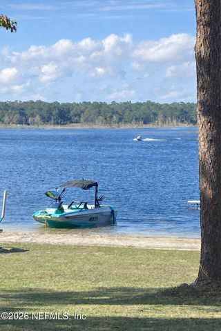 198 LAKE RAY Road, Hawthorne, FL 32640