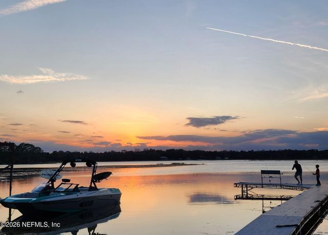 198 LAKE RAY Road, Hawthorne, FL 32640