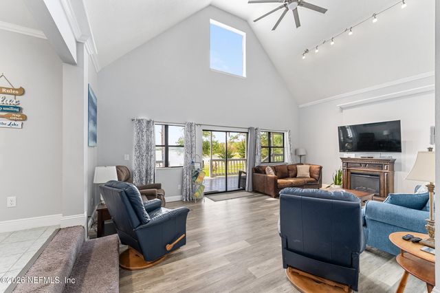 198 LAKE RAY Road, Hawthorne, FL 32640