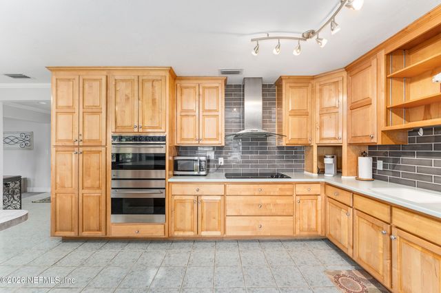 198 LAKE RAY Road, Hawthorne, FL 32640