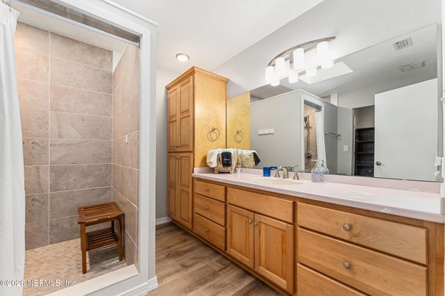 198 LAKE RAY Road, Hawthorne, FL 32640