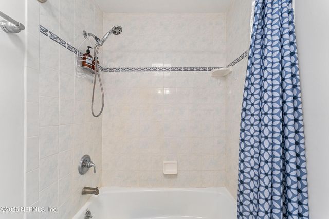 198 LAKE RAY Road, Hawthorne, FL 32640