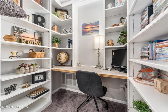 198 LAKE RAY Road, Hawthorne, FL 32640