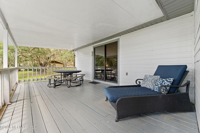 198 LAKE RAY Road, Hawthorne, FL 32640