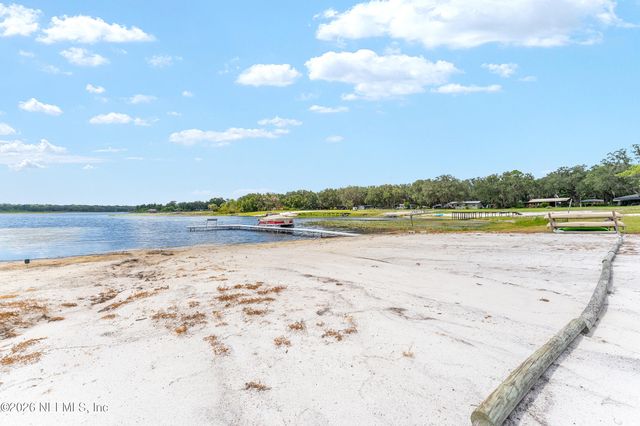 198 LAKE RAY Road, Hawthorne, FL 32640