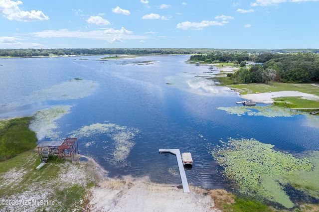 198 LAKE RAY Road, Hawthorne, FL 32640