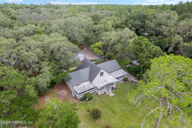 198 LAKE RAY Road, Hawthorne, FL 32640