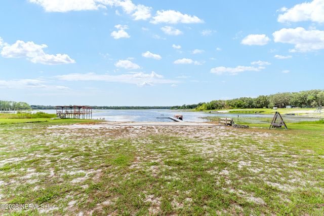 198 LAKE RAY Road, Hawthorne, FL 32640