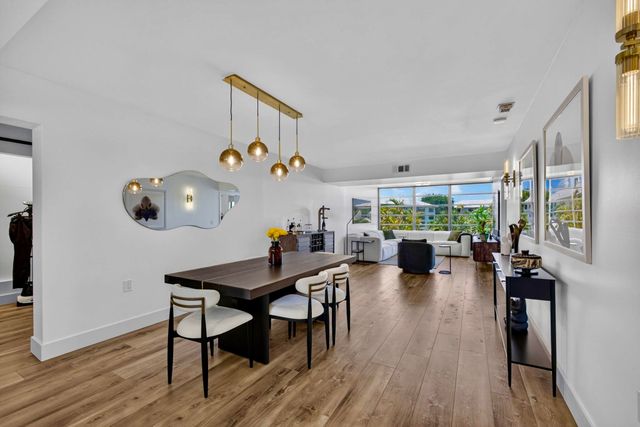 3635 Whitehall Drive 302, West Palm Beach, FL 33401