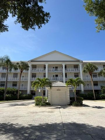 3635 Whitehall Drive 302, West Palm Beach, FL 33401