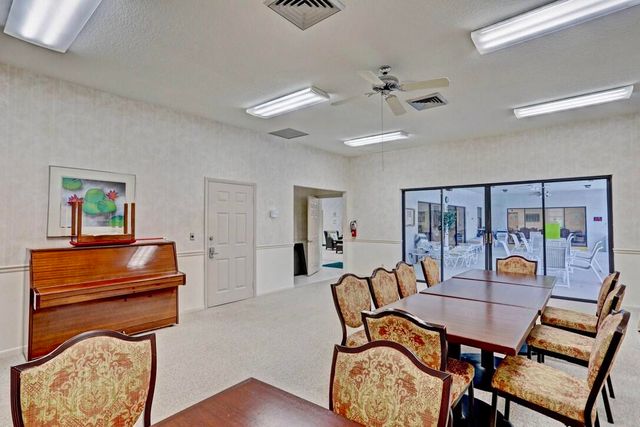 3635 Whitehall Drive 302, West Palm Beach, FL 33401