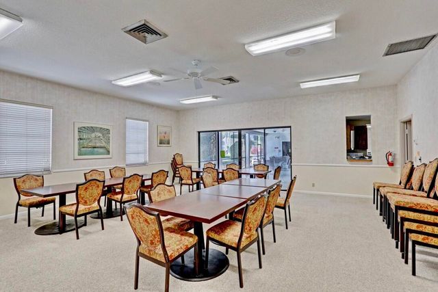 3635 Whitehall Drive 302, West Palm Beach, FL 33401