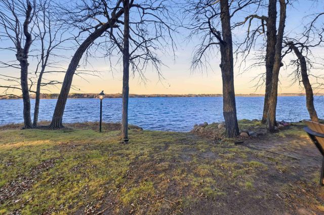 14438 Cedarleaf Point Road, Brainerd, MN 56401