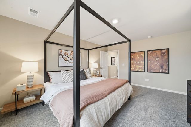 126 MEADOW RIDGE WAY, Staunton, VA 24401