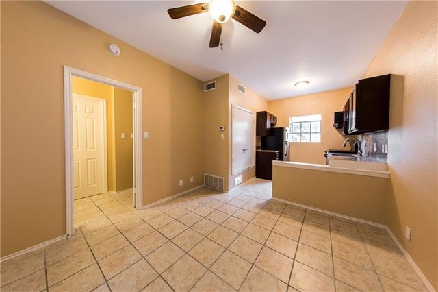 3206 King ST 208, Austin, TX 78705