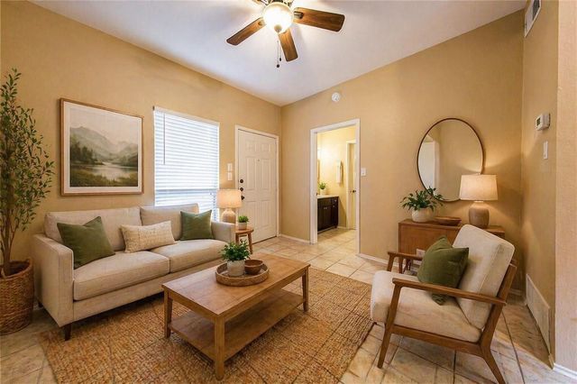 3206 King ST 208, Austin, TX 78705