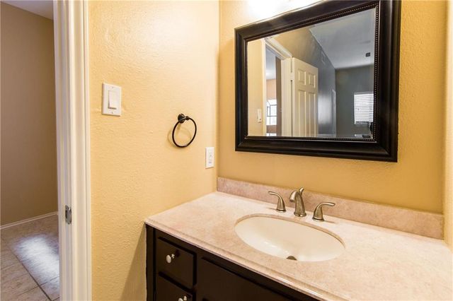 3206 King ST 208, Austin, TX 78705