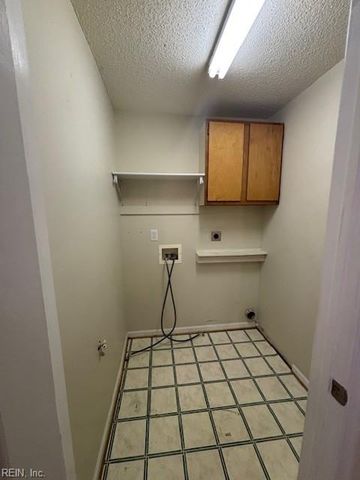 3301 Sacramento DR, Virginia Beach, VA 23456