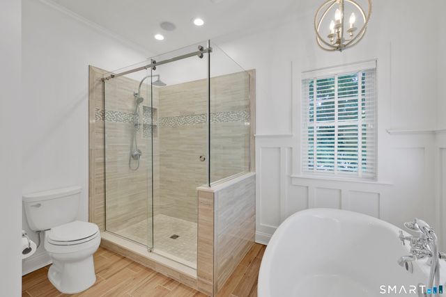 10 Merrit Woods, Burlington, CT 06013