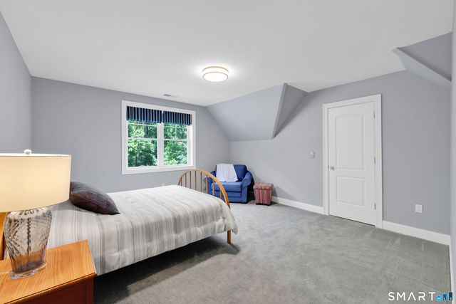 10 Merrit Woods, Burlington, CT 06013