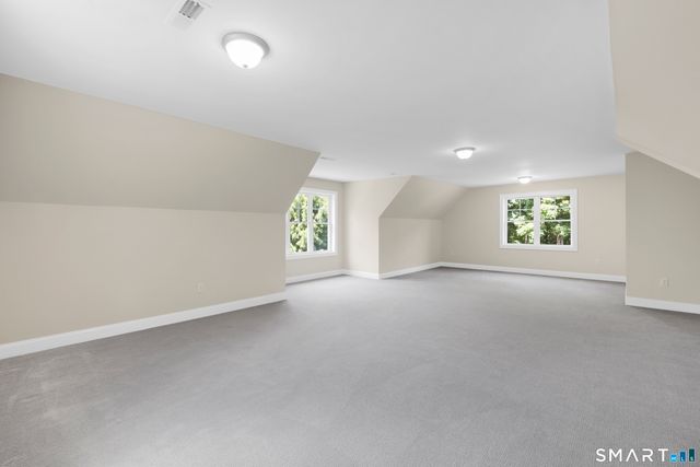 10 Merrit Woods, Burlington, CT 06013