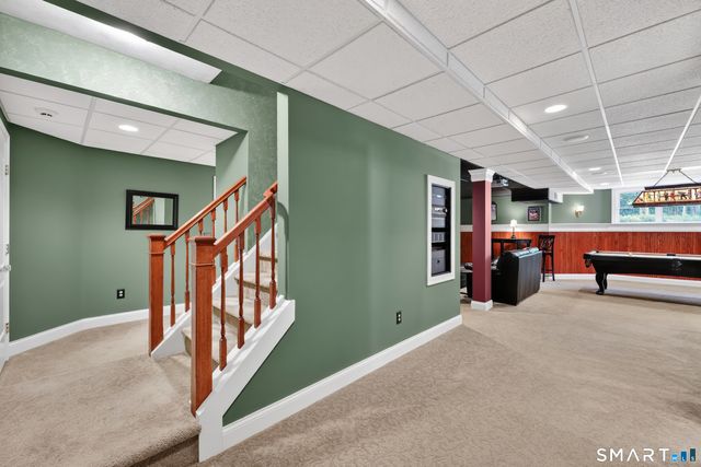 10 Merrit Woods, Burlington, CT 06013