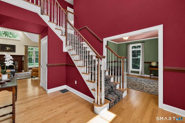 10 Merrit Woods, Burlington, CT 06013