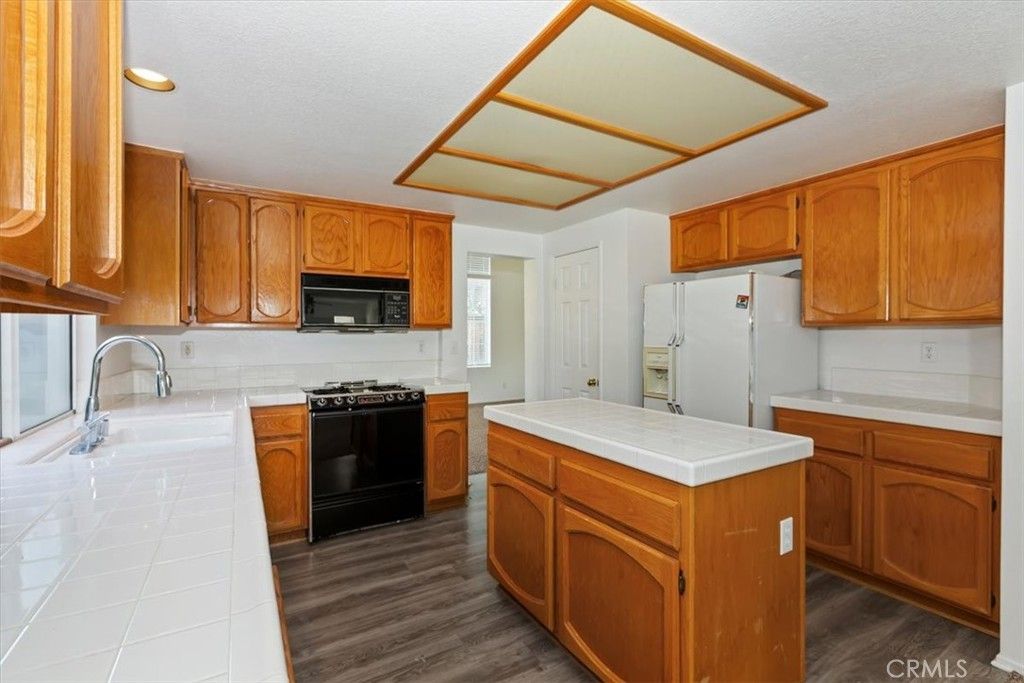 Image 14 of property listing at 10011 Thornbird Court N, Moreno Valley, CA 92557