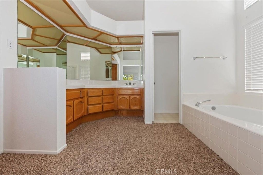 Image 30 of property listing at 10011 Thornbird Court N, Moreno Valley, CA 92557
