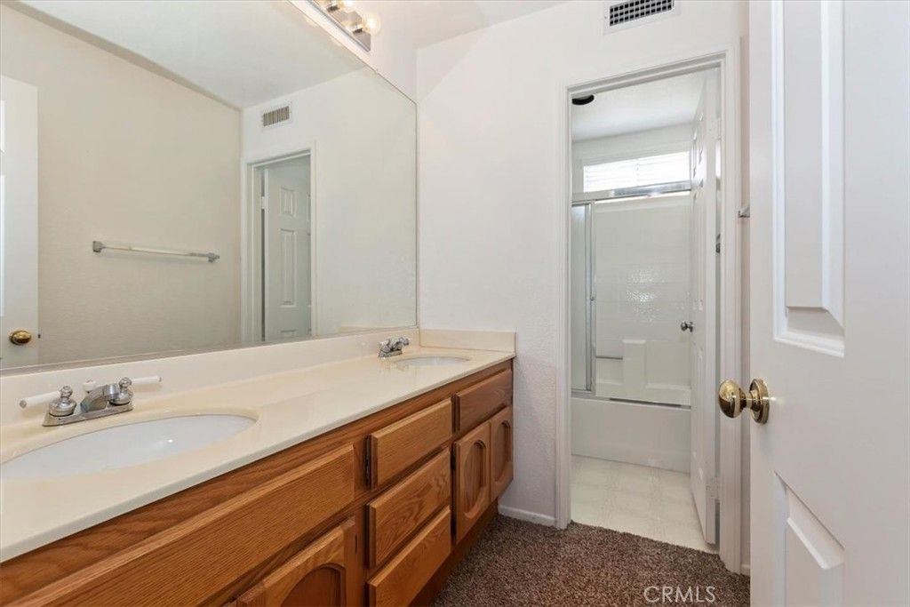 Image 37 of property listing at 10011 Thornbird Court N, Moreno Valley, CA 92557