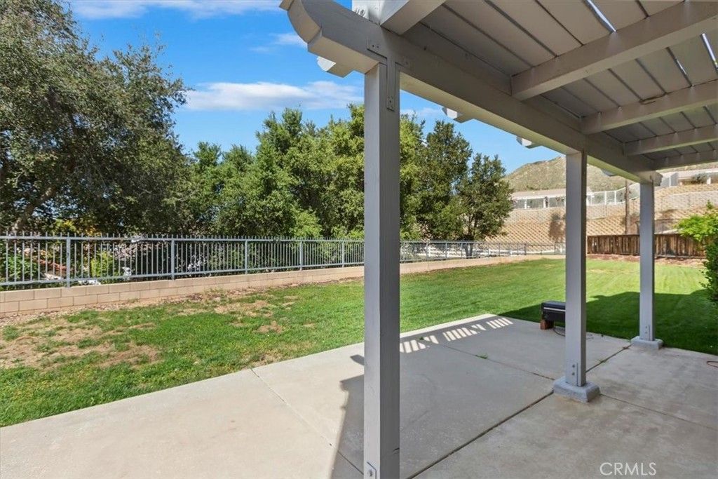 Image 39 of property listing at 10011 Thornbird Court N, Moreno Valley, CA 92557