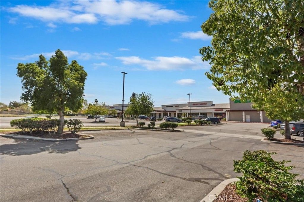 Image 56 of property listing at 10011 Thornbird Court N, Moreno Valley, CA 92557