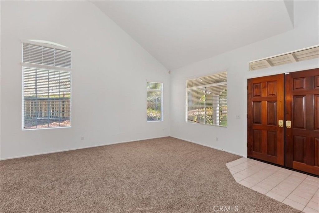 Image 7 of property listing at 10011 Thornbird Court N, Moreno Valley, CA 92557