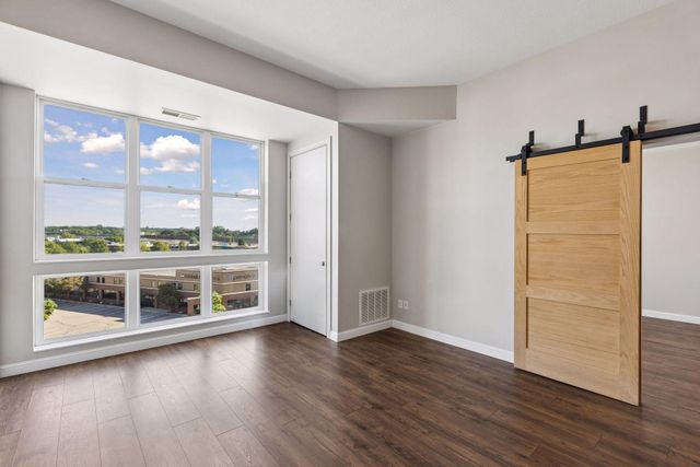2650 University Avenue W 523, Saint Paul, MN 55114