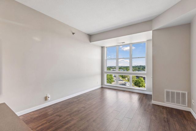 2650 University Avenue W 523, Saint Paul, MN 55114