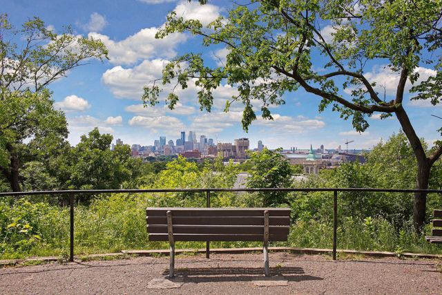 2650 University Avenue W 523, Saint Paul, MN 55114