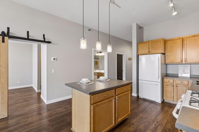 2650 University Avenue W 523, Saint Paul, MN 55114
